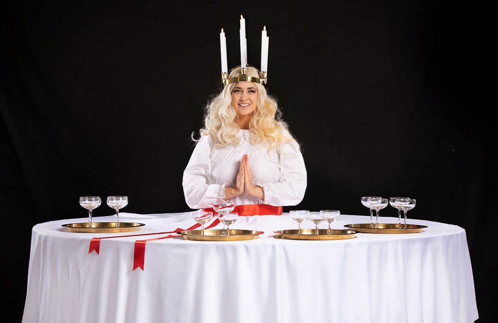 Lucia-Queen-of-Light_La-table-emmakarin-entertainment