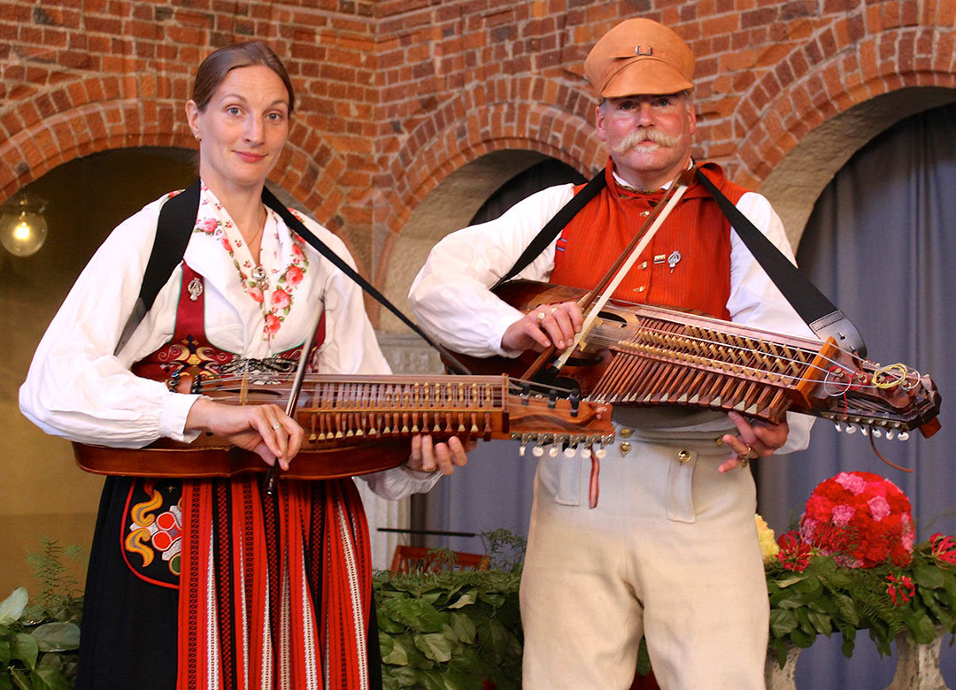 MICE_nyckelharpa_Emma-Karin-Entertainment